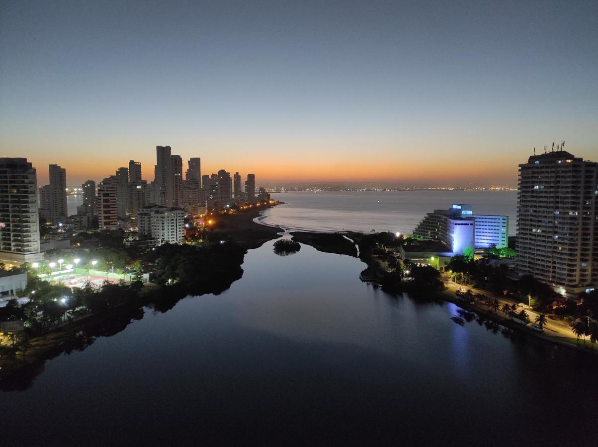 Apartamento De Lujo Con Vista Al Mar - Excelente Ubicacion Cartagena المظهر الخارجي الصورة